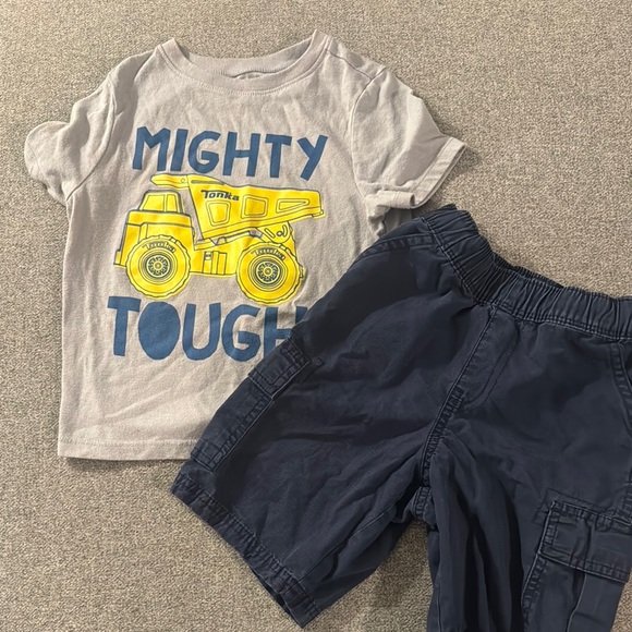 Old Navy Other - 5/$15- Boy’s outfit size 4t